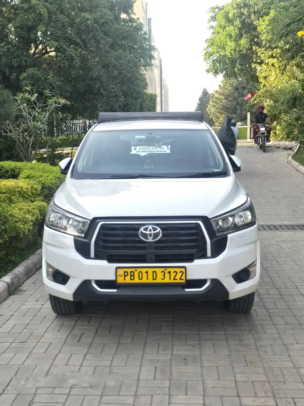 Best taxi service in dera Bassi